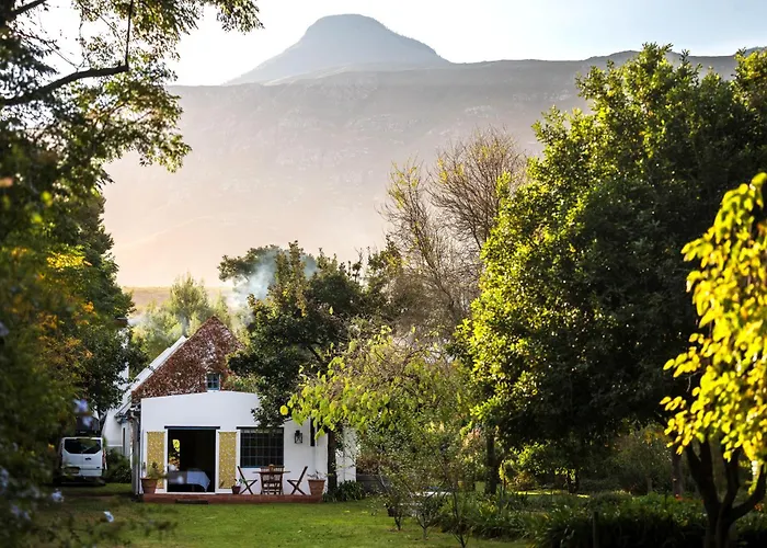 Cape Weaver Cottage